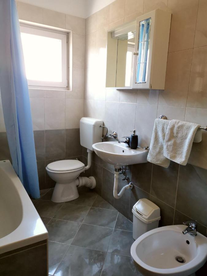Apartment Brala Posedarje Esterno foto